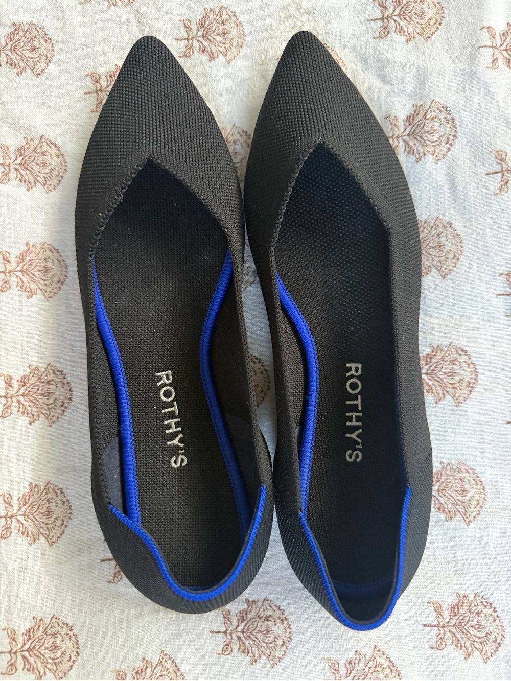 Rothy's Black Pointed Knit Flats with Blue Trim Accent